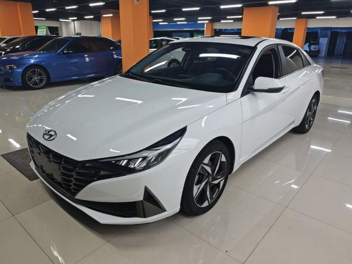 Elantra 2021 1.5L CVT LUX Premium