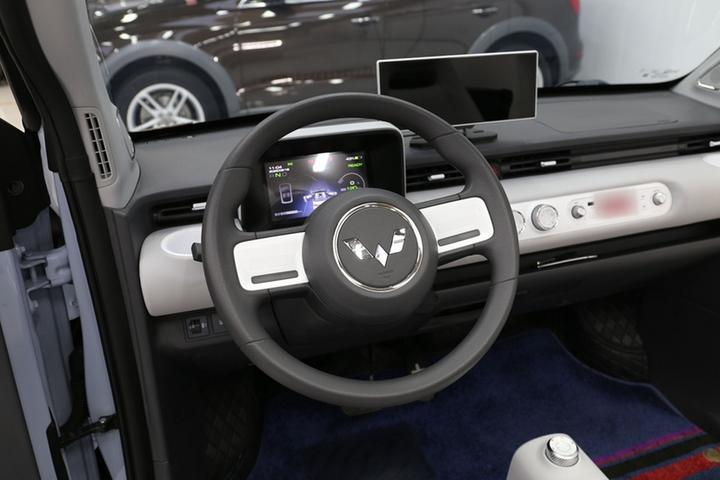Hongguang MINIEV 2022 Convertible photo 3