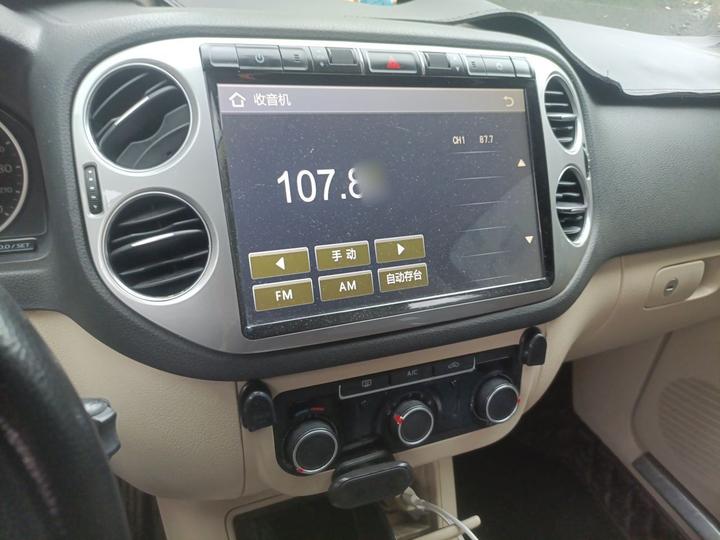 Tiguan 2015 1.8TSI AT RWD photo 5