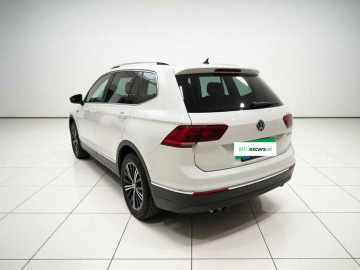 Tiguan L 2017 330TSI AT RWD Flagship photo 4