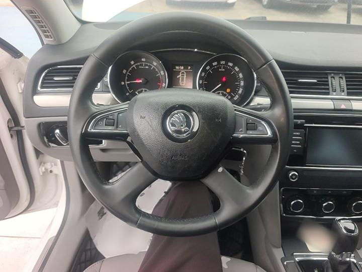 Superb 2013 1.8TSI AT photo 6