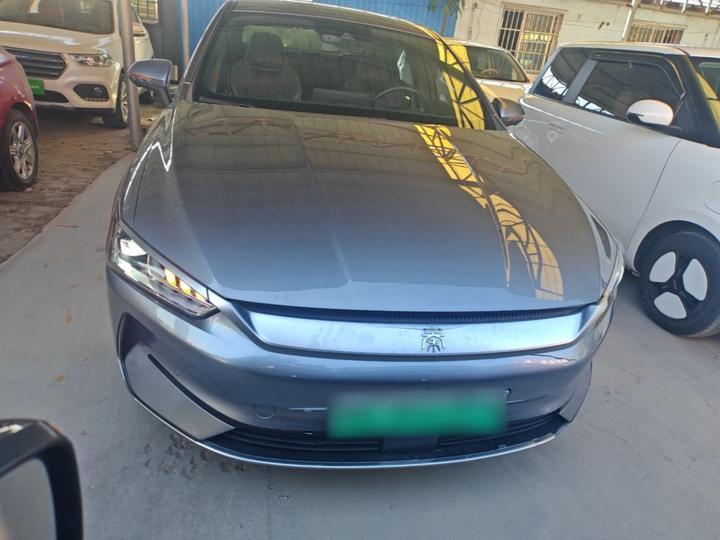 Qin PLUS 2021 EV 500KM Premium photo 2