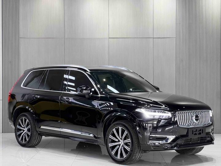 XC90 EV 2022 E Hybrid T8 Smart Premium Luxury 7-Seater photo 3