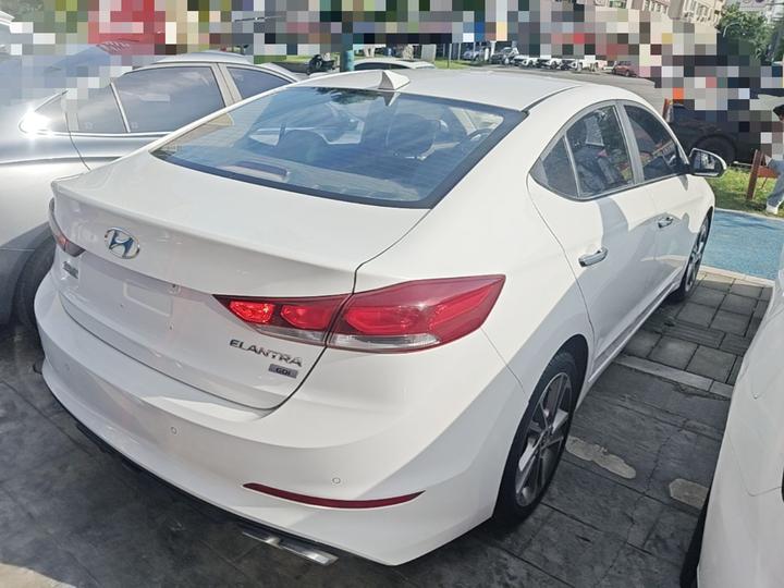 Elantra 2016 1.6L AT Smart Elite photo 4