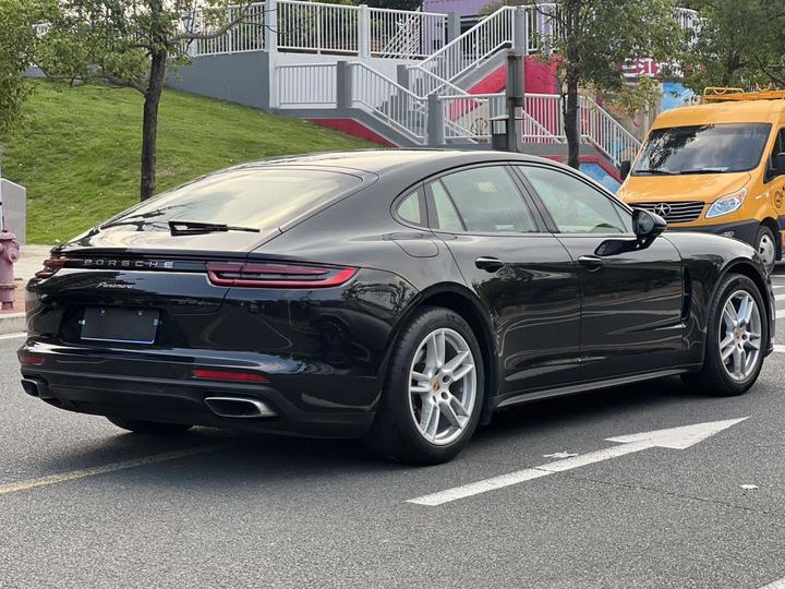 2017 Panamera 3.0T photo 4