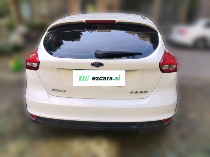 Focus 2017 Hatchback 1.6L AT Comfort photo 3