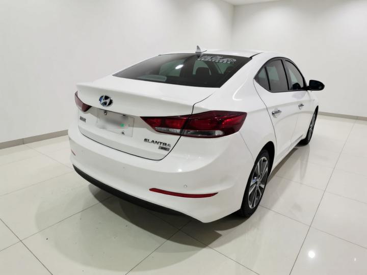 Elantra 2016 1.6L AT Smart Elite photo 4