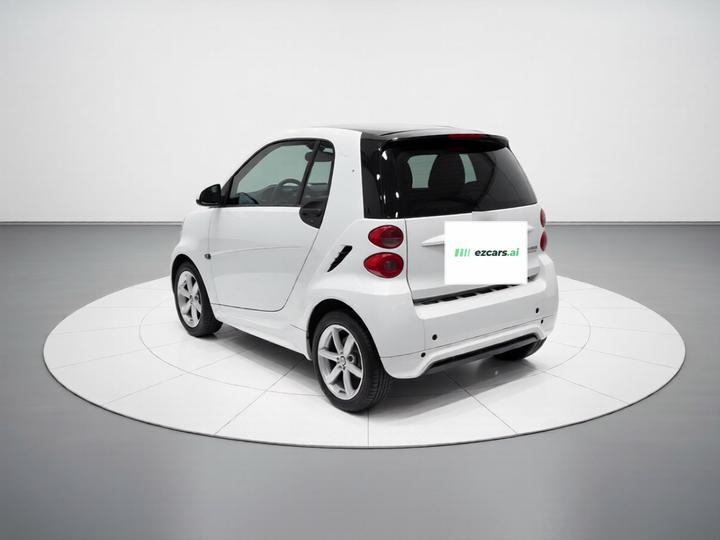 fortwo 2013 1.0T Coupe photo 4