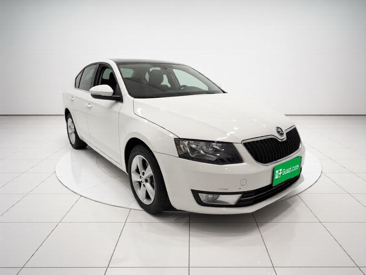 Octavia 2015 1.6L AT photo 3