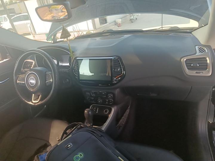 Compass 2017 200T AT photo 5