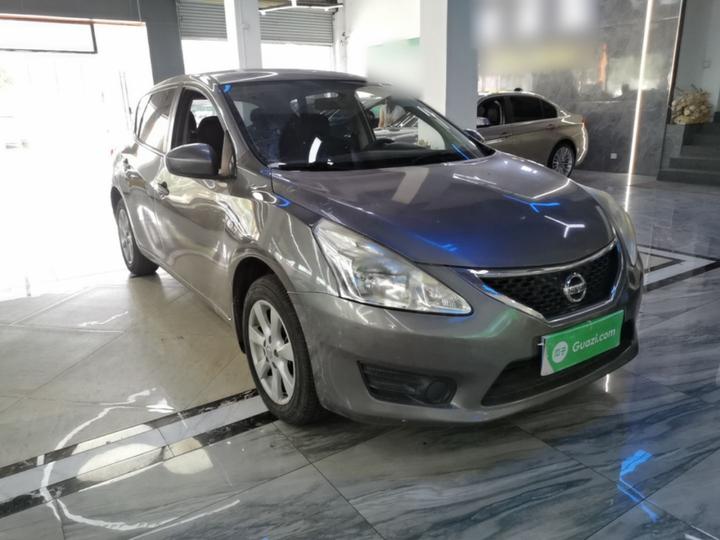 Tiida 2014 1.6L CVT Comfort photo 3