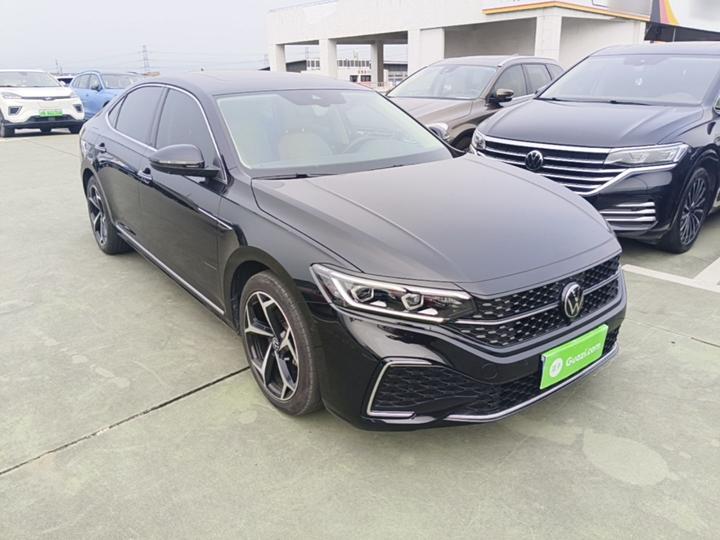 Passat 2023 330TSI Premium photo 3