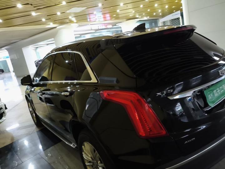 XT5 2018 28E AWD Tech photo 4