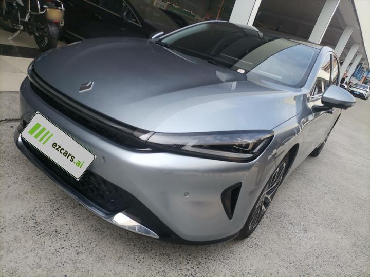 2025 140km Luxury