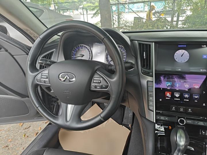 Q50 2014 3.7L Comfort photo 2