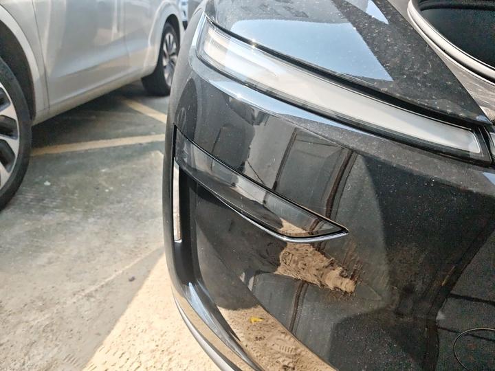 Model Y 2026 RWD photo 7