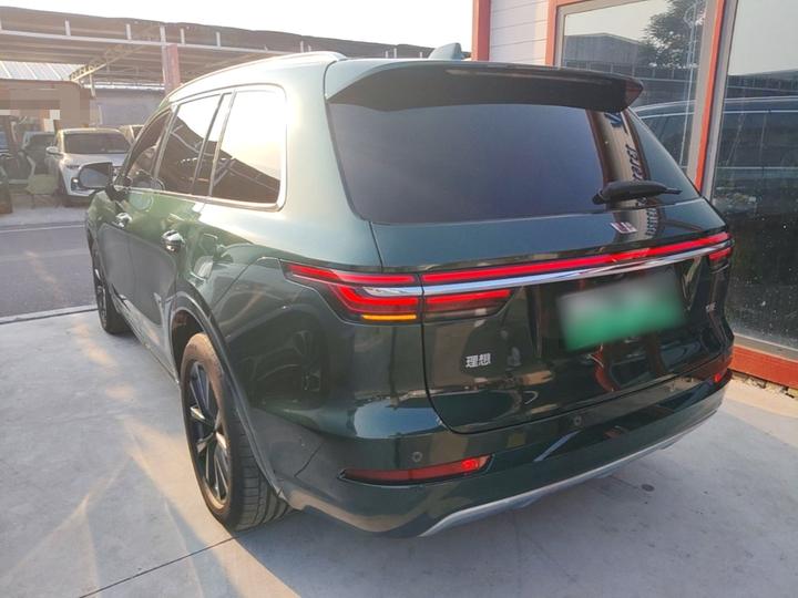 Li Auto ONE 2021 EREV 6-Seater photo 4