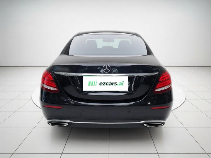 E-Class 2018 Facelift E 300 L Luxury photo 5