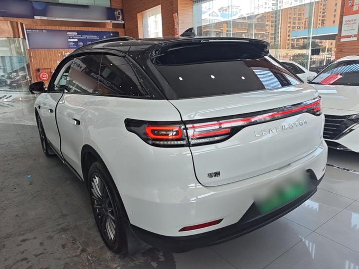 Leapmotor C11 2024 EV 580 Exclusive photo 4