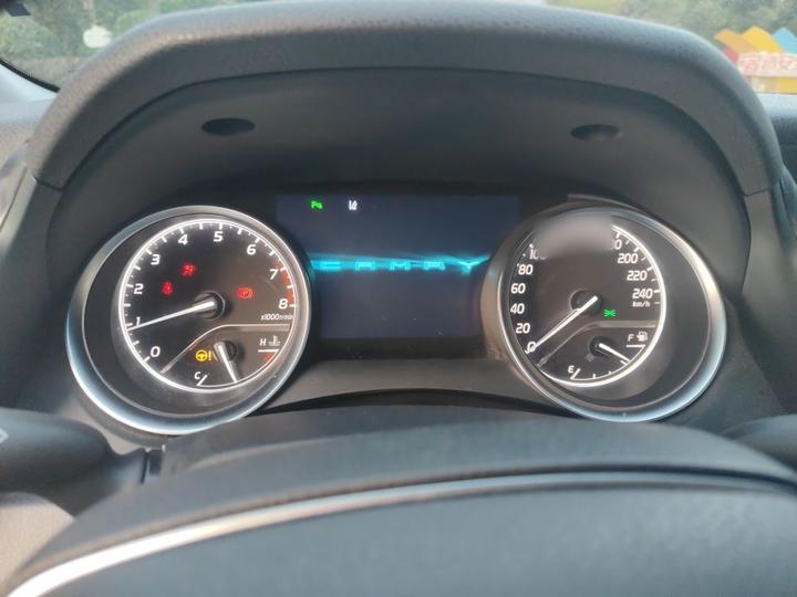 Camry 2023 2.0G Luxury photo 4