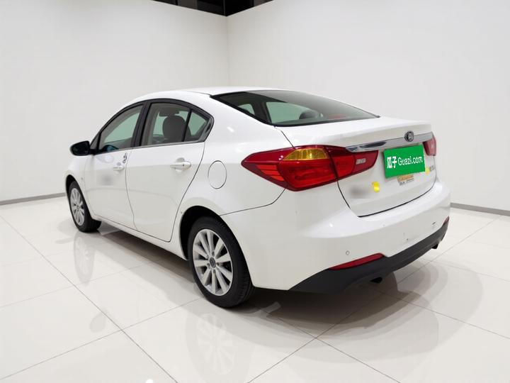 K3 2015 1.6L MT GLS photo 4