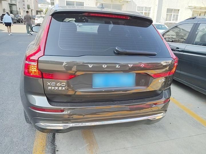 XC60 2022 B5 AWD Luxury photo 3