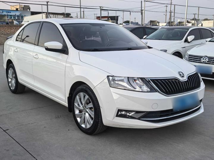 Rapid 2019 1.5L AT Comfort China VI photo 3