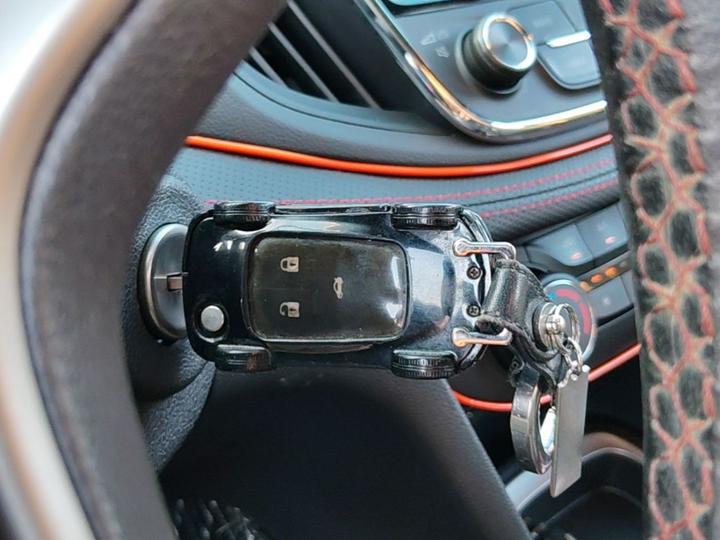 Cruze 2019 RS 330T AT China VI photo 8