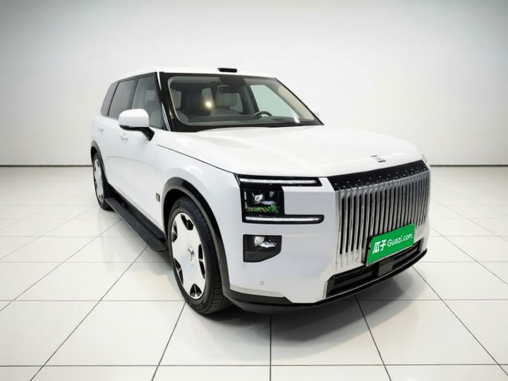 9X 2025 Hyper 70kWh 6-Seater photo 3