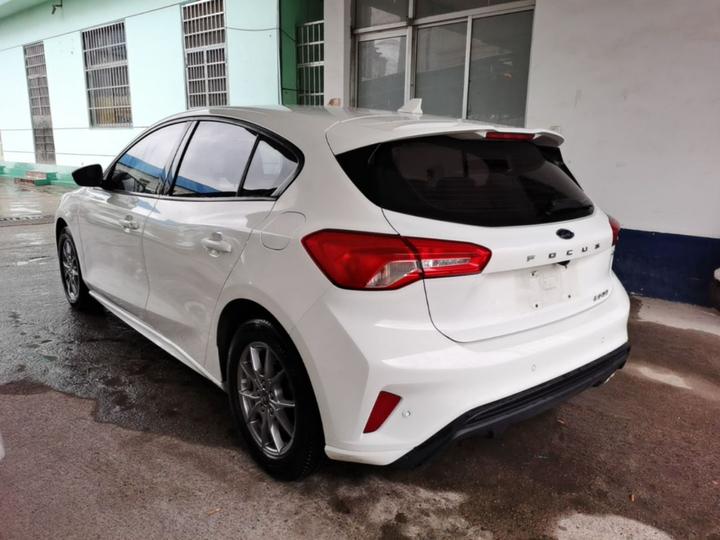 Focus 2020 Hatchback EcoBoost 180 AT photo 4