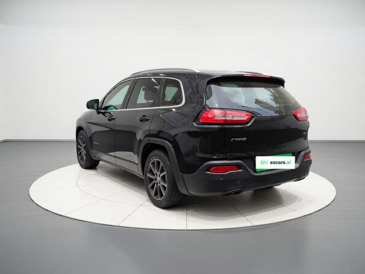 Cherokee 2016 2.0L photo 4