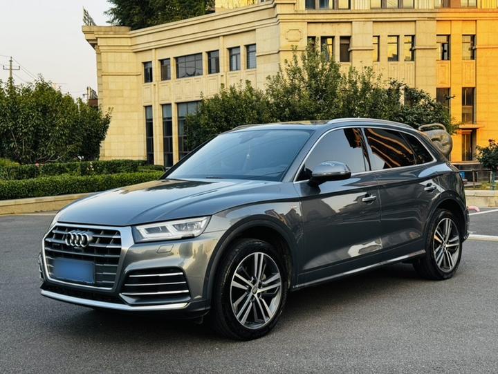 Q5L 2020 45 TFSI Exclusive Fashion