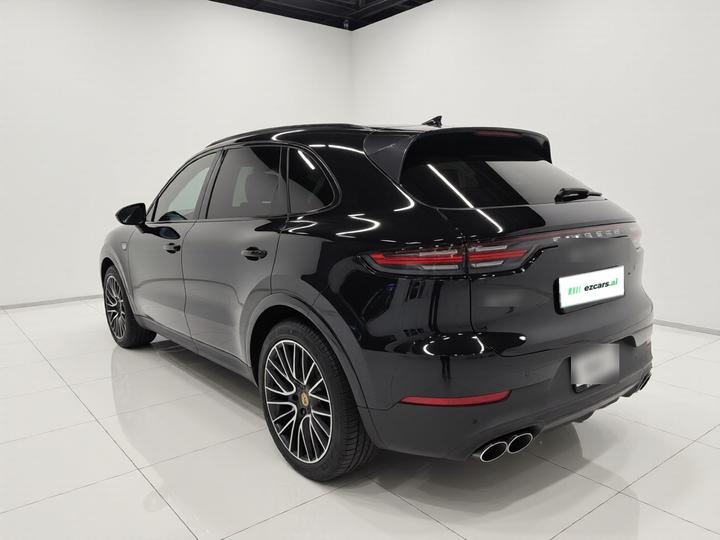 2023 Cayenne 3.0T Platinum photo 4