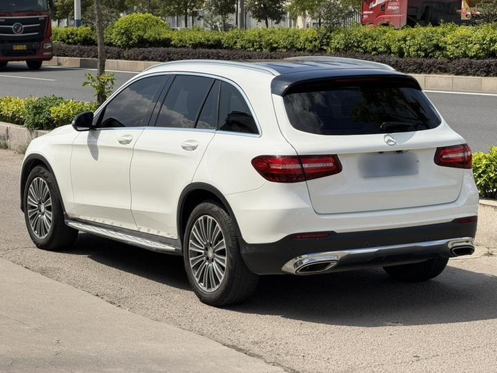 GLC 2016 GLC 200 4MATIC photo 3