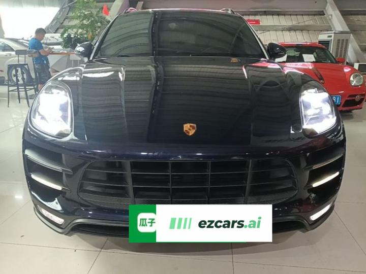 2017 Macan Turbo 3.6T photo 2
