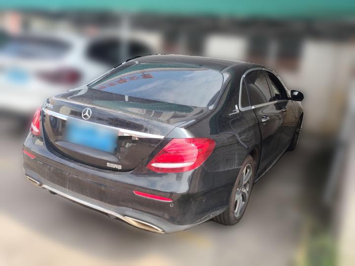 E-Class 2017 E 300 L Sport Luxury photo 6