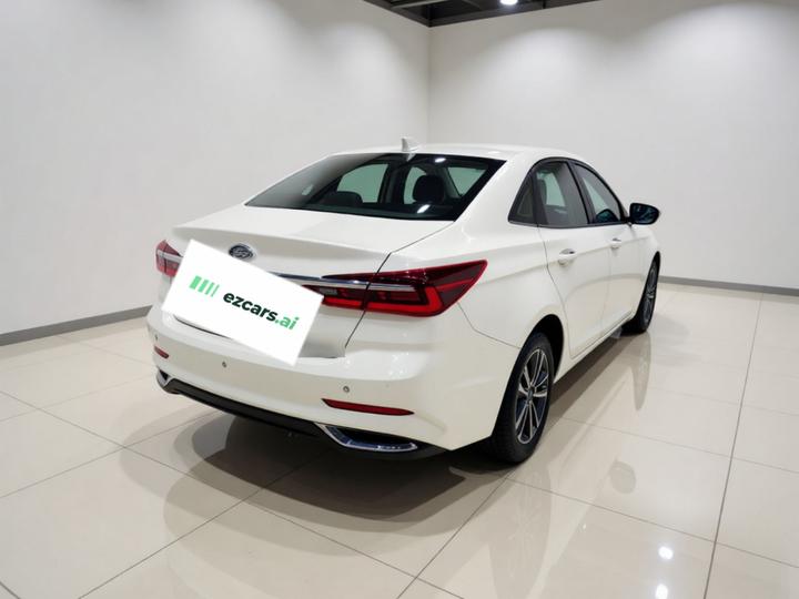 Escort 2021 1.5L AT photo 6