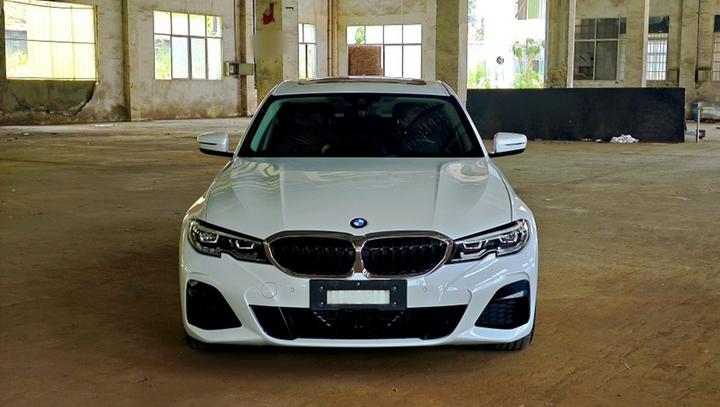 3 Series 2022 325Li M Sport Package photo 2