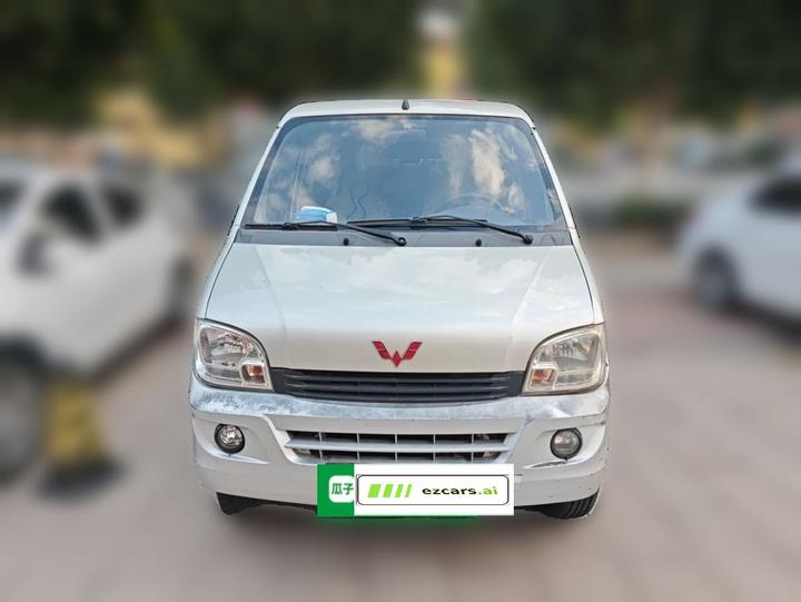 Wuling Zhiguang 2013 1.0L photo 2