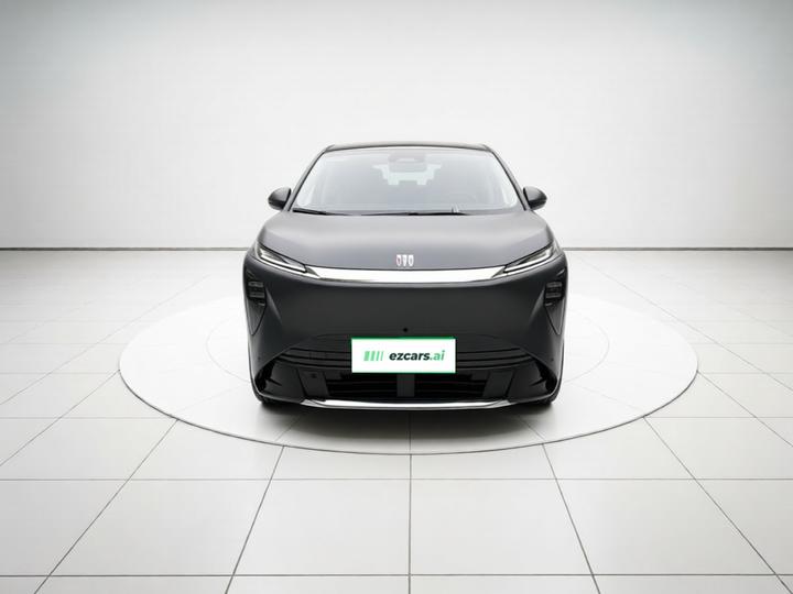 2026 EV photo 2