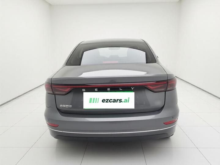 Emgrand 2022 4 1.5L CVT Flagship photo 5