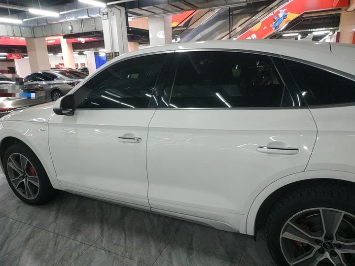 Q5L Sportback 2022 45 TFSI Luxury photo 4