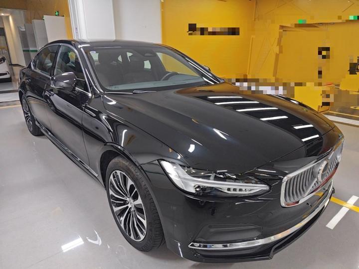 S90 2025 B5 Luxury photo 3