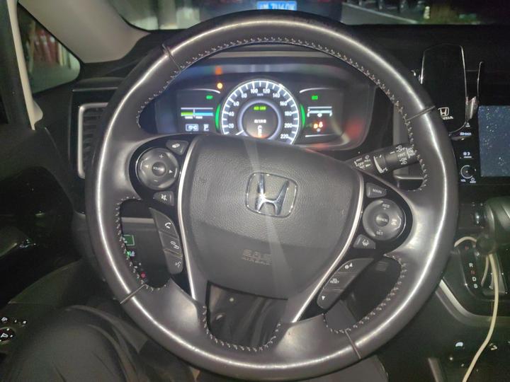 Elysion 2019 2.0L Hybrid Luxury photo 3