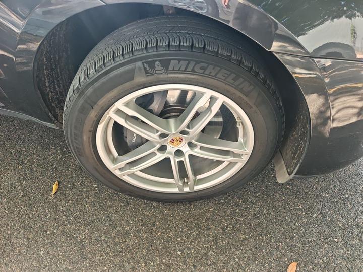 2022 Macan 2.0T photo 8