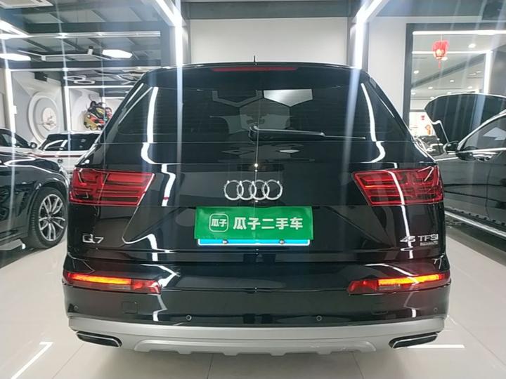 Q7 2018 45 TFSI Tech photo 5