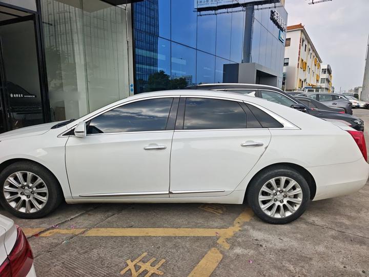 XTS 2016 28T Elite photo 4