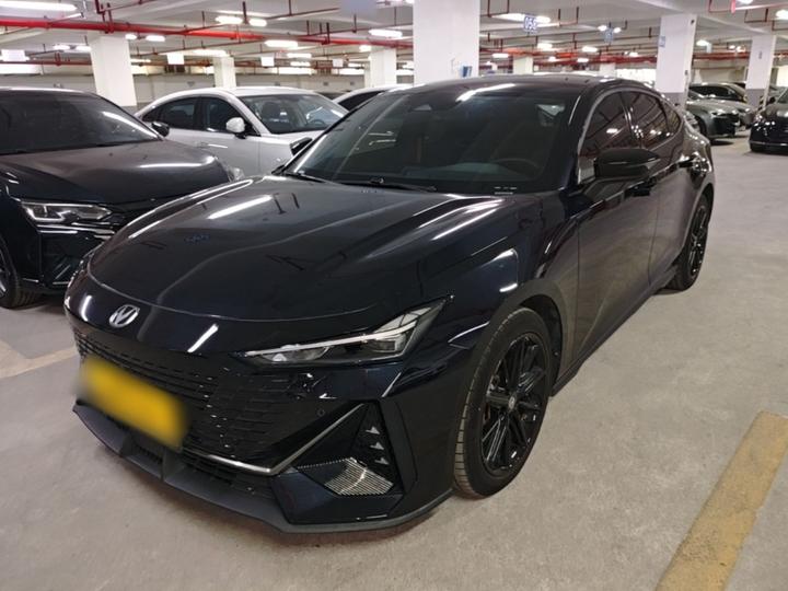 UNI-V 2023 1.5T Premium