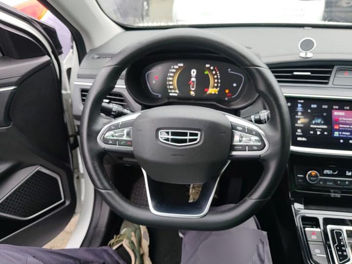 Emgrand GL 2020 1.4T CVT Luxury photo 7