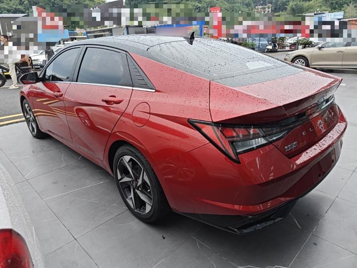 Elantra 2021 1.5L CVT LUX Premium photo 4